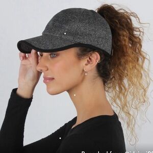 Ponyflo Heathered Gray Breathable‎ Active Cap Hat